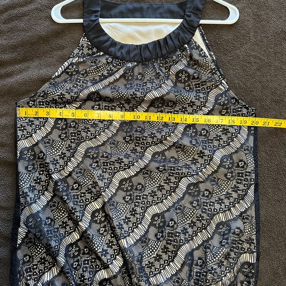 181 Ricki's Sleeveless Lace Blouse - Picture 3 of 4